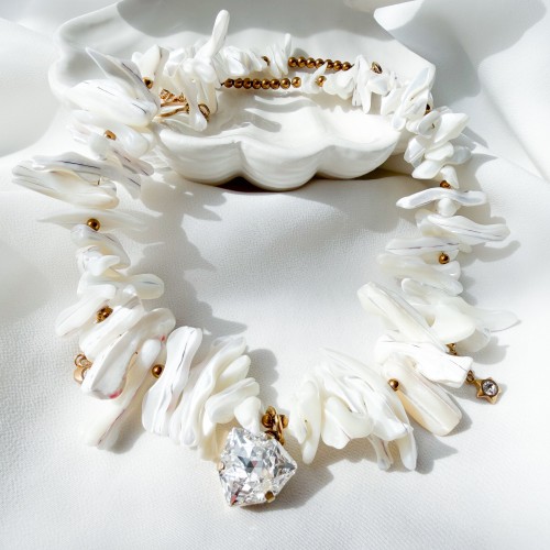   SP 4 JŪROS SPINDESYS vėrinys